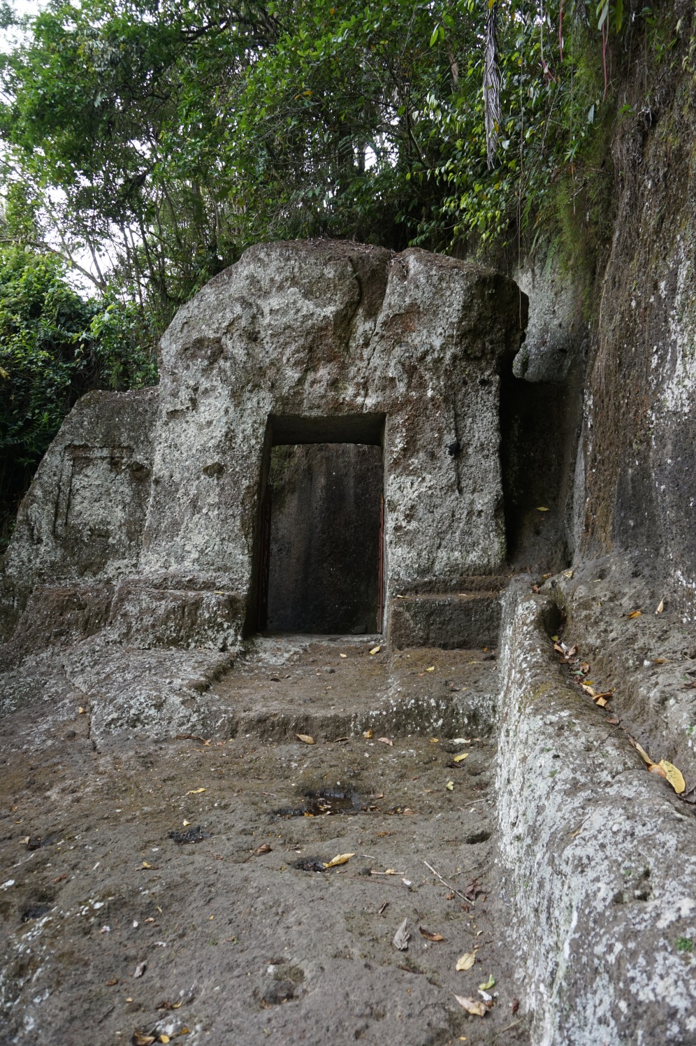 Entrance to the oldest part of the temple